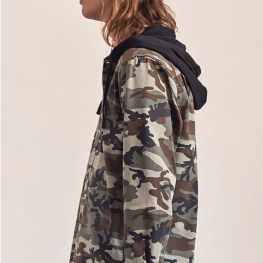 Pacsun Camo Hooded long sleeve button up shirt - Picture 7 of 7